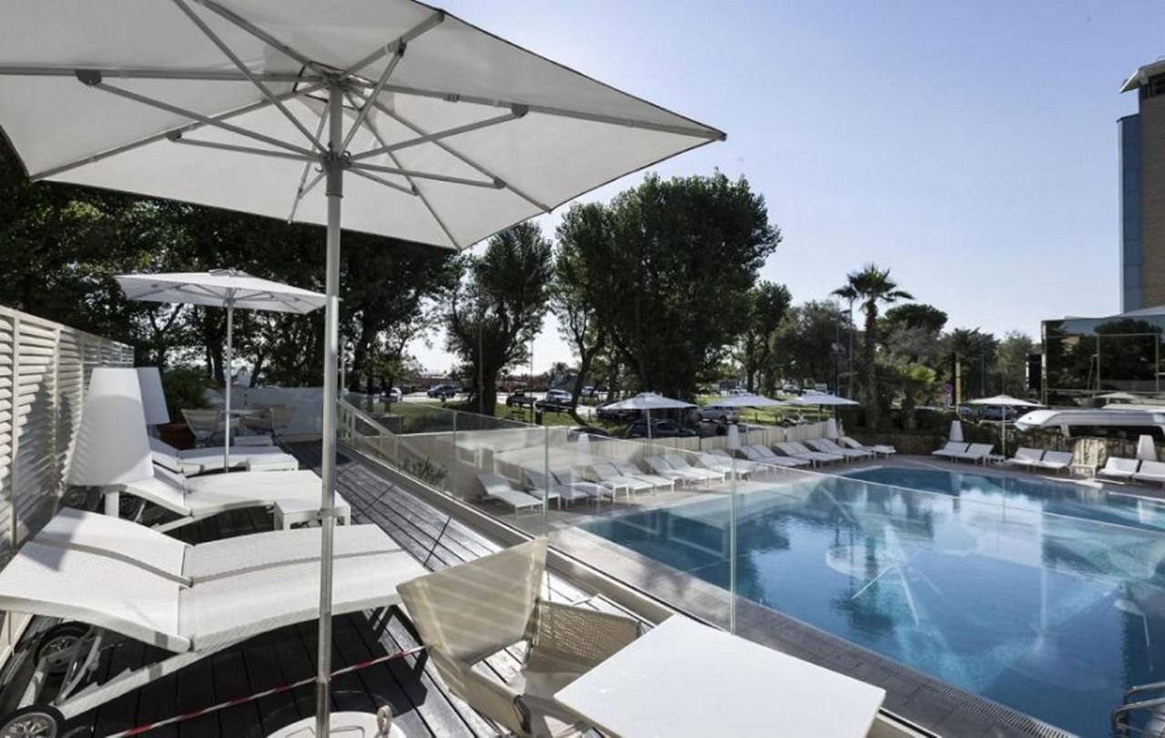 Hotel Sporting Rimini Dış mekan fotoğraf